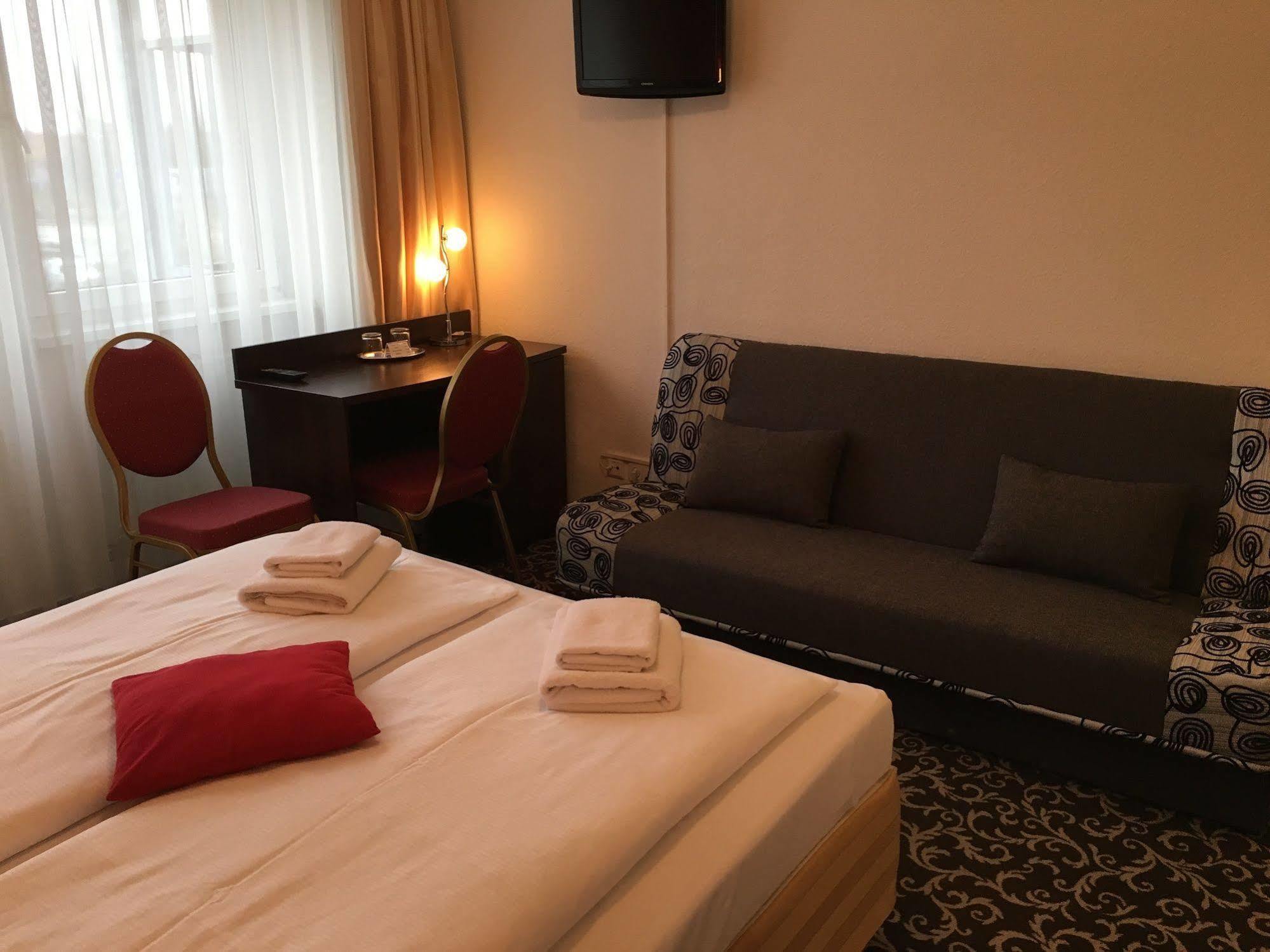 Atlas Berlin Hotel Extérieur photo