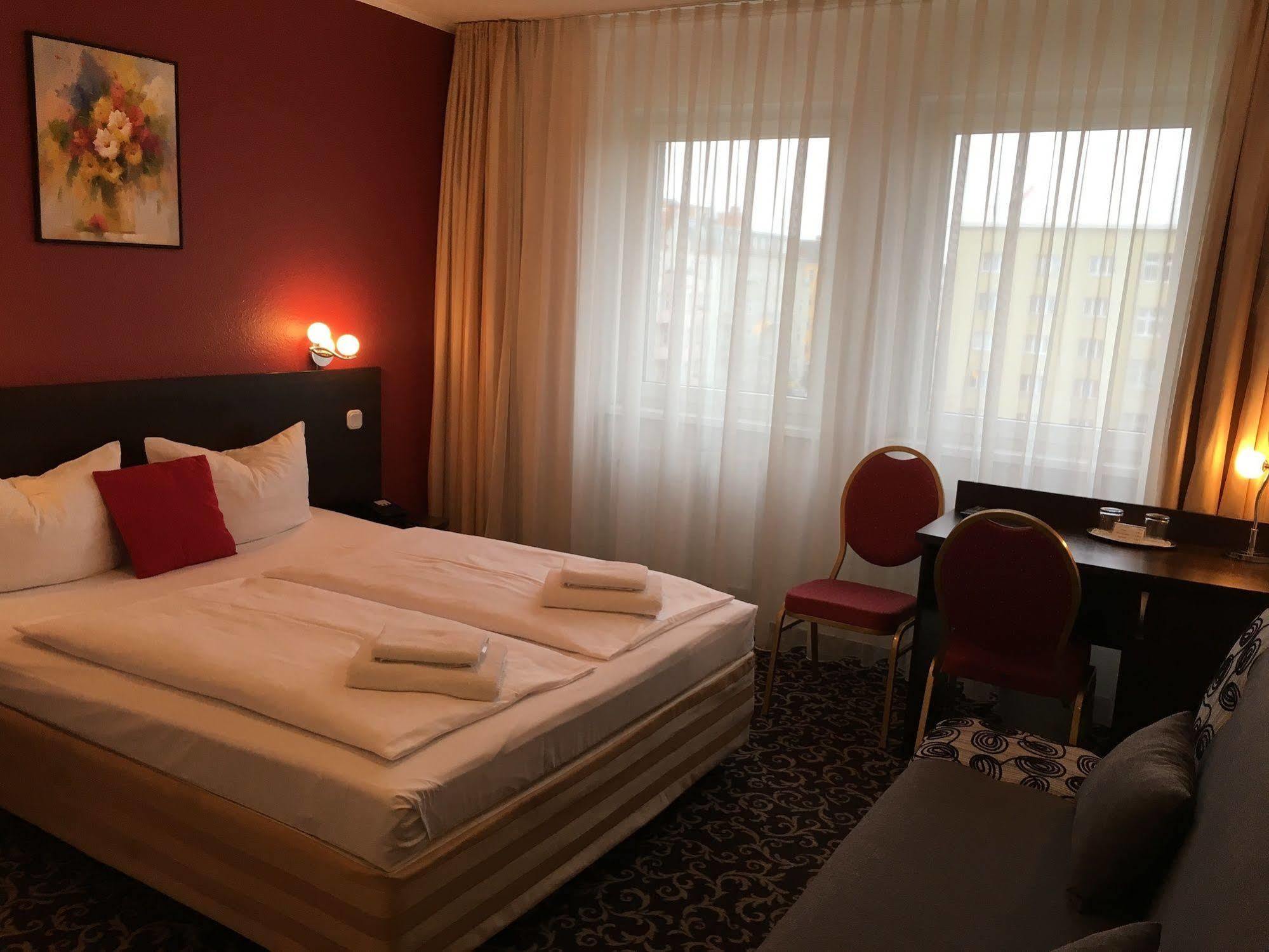 Atlas Berlin Hotel Extérieur photo