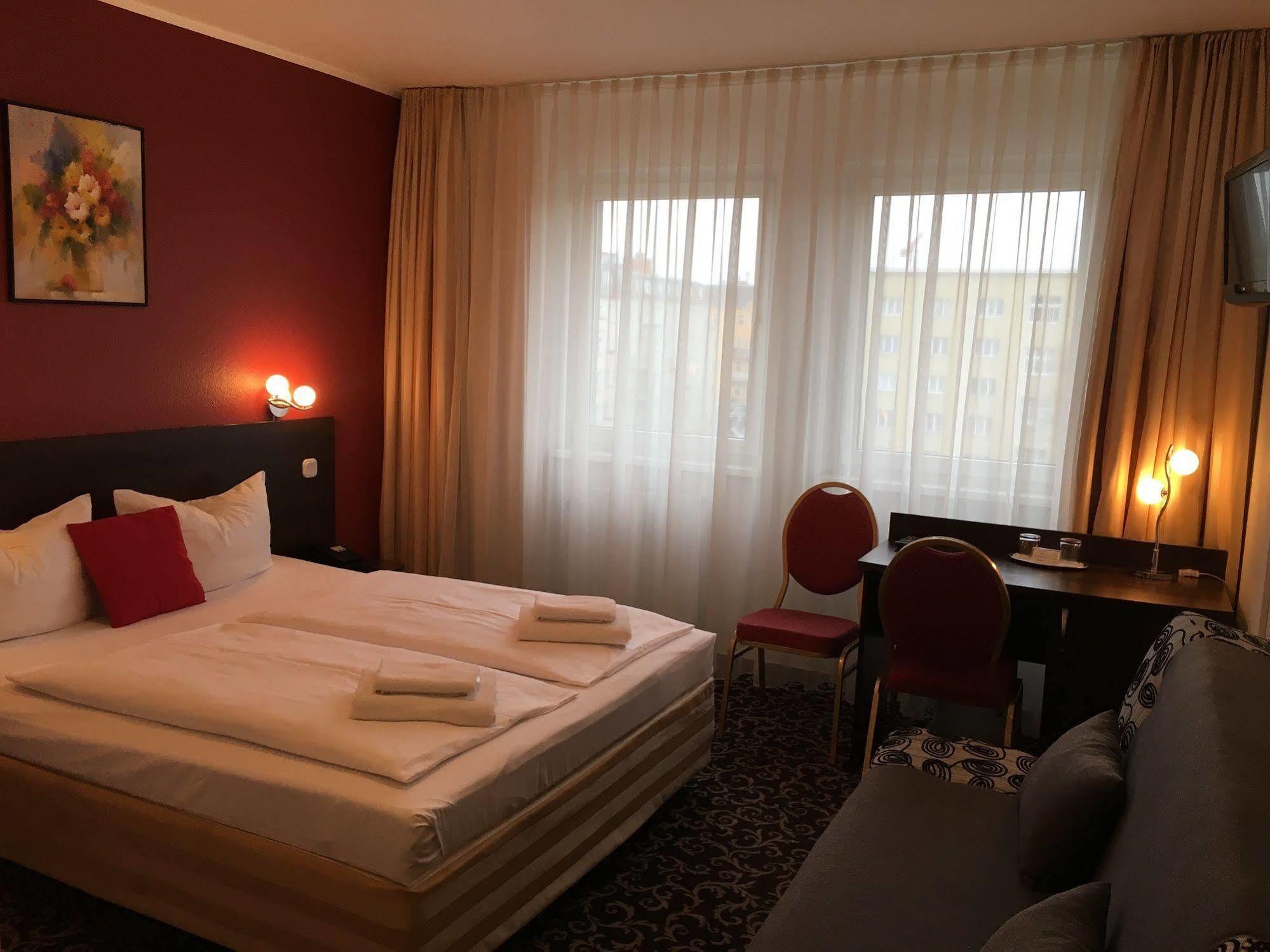 Atlas Berlin Hotel Extérieur photo
